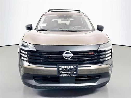 Canyon Bronze M 2026 Nissan Kicks SR