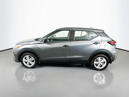 2023 Nissan Kicks S