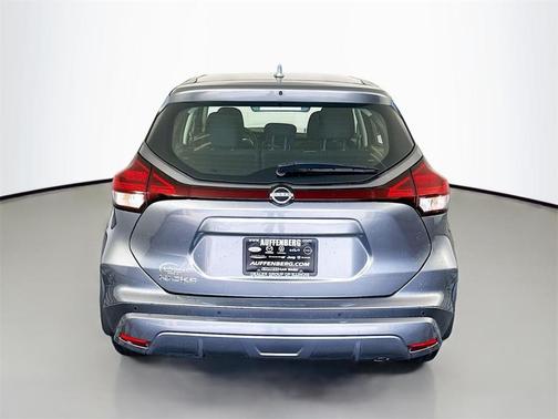 2023 Nissan Kicks S