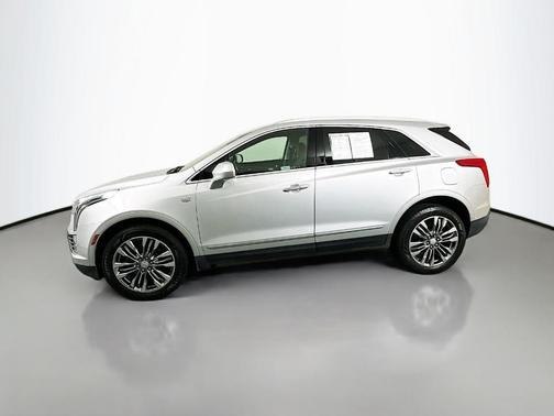 Radiant Silver Metallic 2018 Cadillac XT5 Premium Luxury