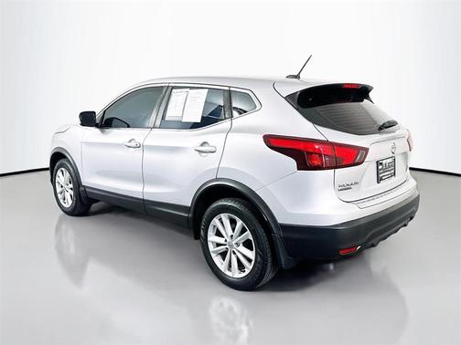 2017 Nissan Rogue Sport S