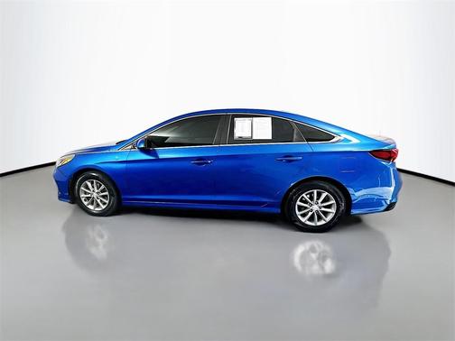2018 Hyundai SONATA SE