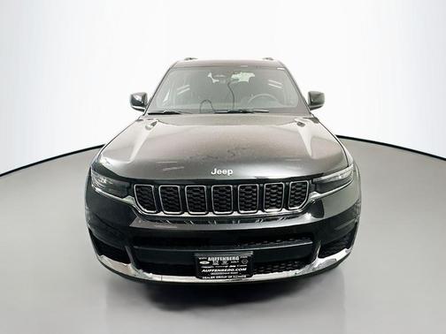 Diamond Black 2026 Jeep Grand Cherokee L Laredo