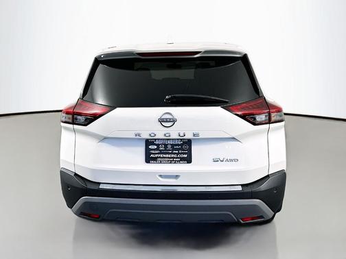 White 2022 Nissan Rogue SV