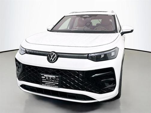 2026 Volkswagen Tiguan 2.0T SEL R-Line