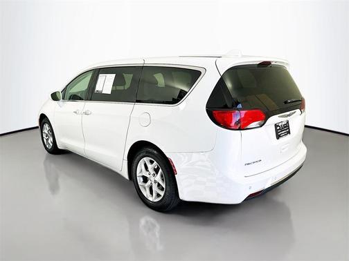 2018 Chrysler Pacifica Touring Plus