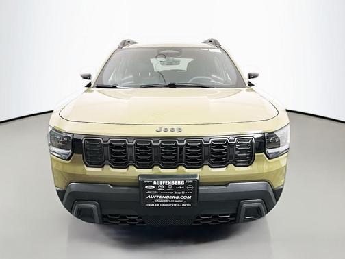 41 2026 Jeep Cherokee LAREDO/LIMITED