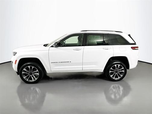 2022 Jeep Grand Cherokee Overland