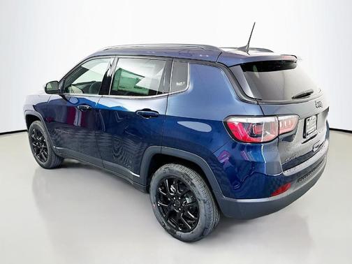 Fathom Blue Pearlcoat 2026 Jeep Compass Latitude