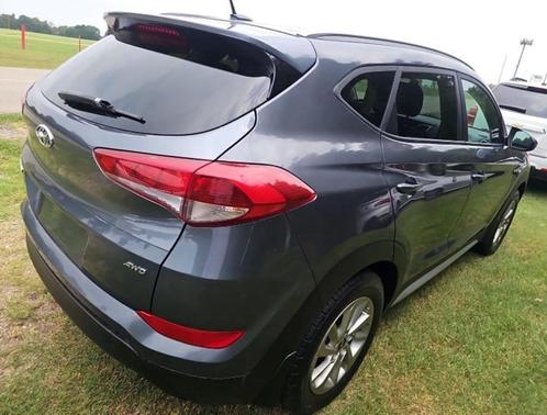 2017 Hyundai TUCSON SE