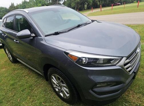 2017 Hyundai TUCSON SE