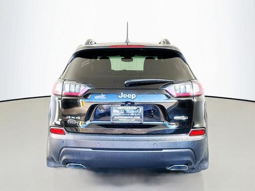 2022 Jeep Cherokee Latitude Lux