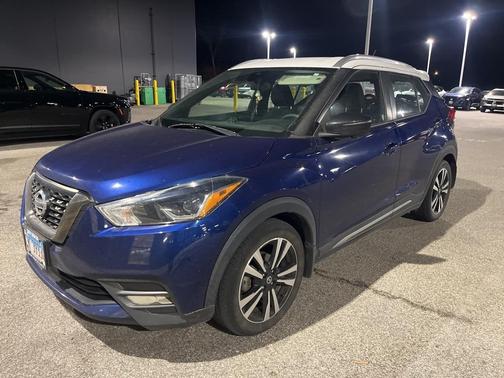 2020 Nissan Kicks SR