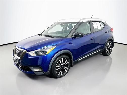 2020 Nissan Kicks SR