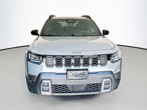 Sting Gray Clearcoat 2026 Jeep Cherokee LAREDO/LIMITED