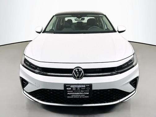 Opal White Pearl 2026 Volkswagen Jetta 1.5T SE