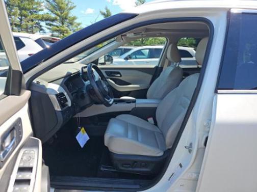 White 2023 Nissan Rogue SL