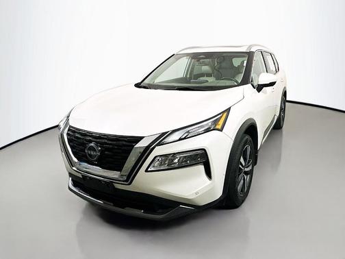 White 2023 Nissan Rogue SL