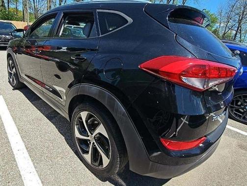 2017 Hyundai TUCSON Sport