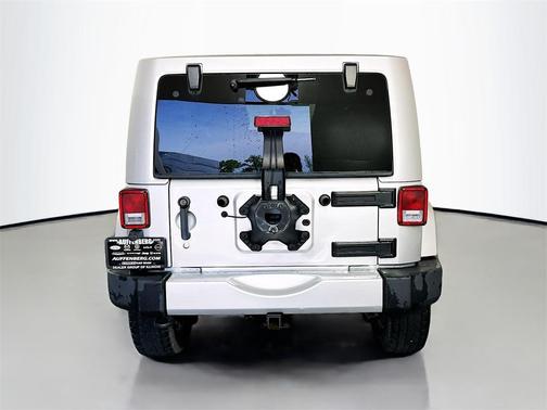 2012 Jeep Wrangler Unlimited Sahara