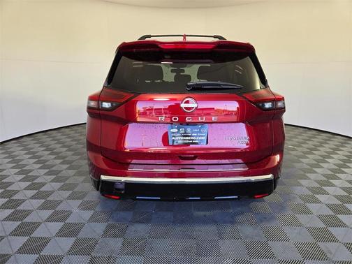 2025 Nissan Rogue Platinum