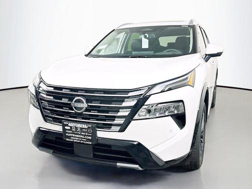 Everest White P 2026 Nissan Rogue Platinum