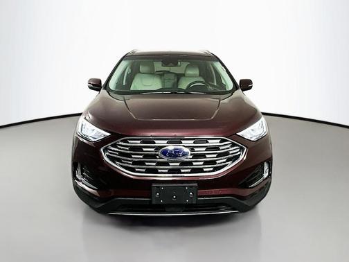 Burgundy Velvet Metallic Tinted Clearcoat 2019 Ford Edge Titanium
