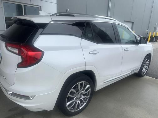 2022 GMC Terrain Denali