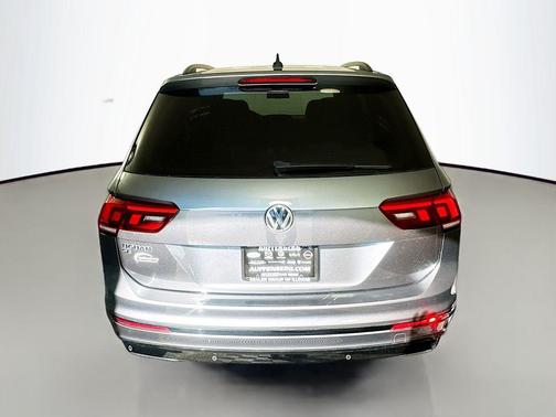 2021 Volkswagen Tiguan 2.0T SE R-Line Black