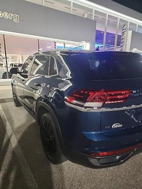 2022 Volkswagen Atlas Cross Sport 2.0T SE w/Technology