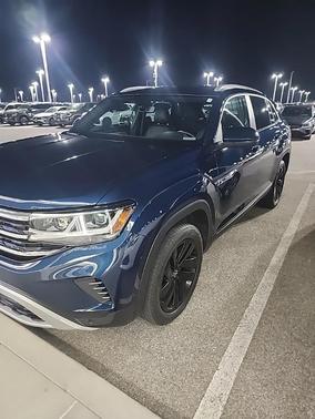 2022 Volkswagen Atlas Cross Sport 2.0T SE w/Technology