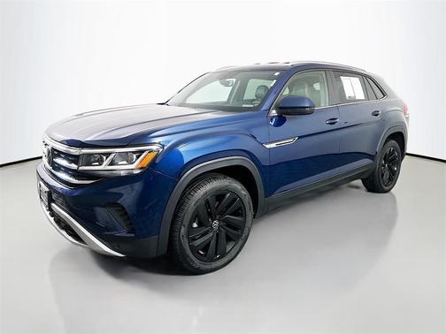2022 Volkswagen Atlas Cross Sport 2.0T SE w/Technology