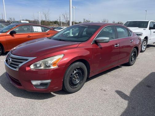 Cayenne Red 2015 Nissan Altima 2.5 S