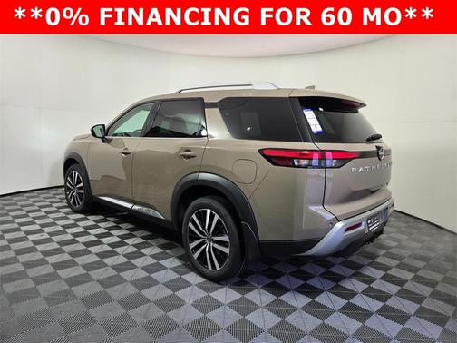 2025 Nissan Pathfinder Platinum