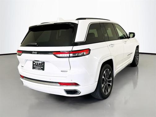 2023 Jeep Grand Cherokee Overland