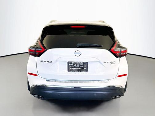 White 2024 Nissan Murano Platinum