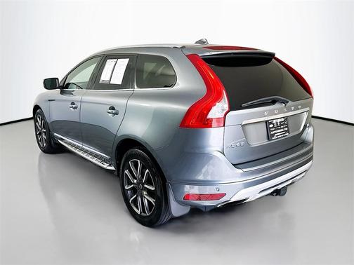 2017 Volvo XC60 T6 Dynamic