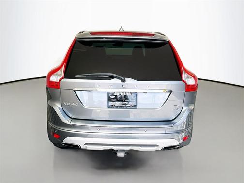 2017 Volvo XC60 T6 Dynamic