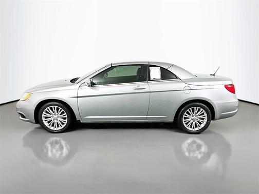 2013 Chrysler 200 Limited