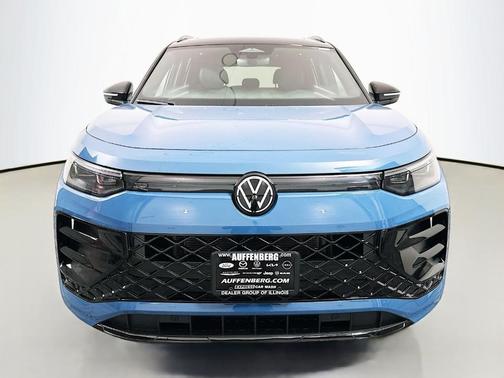 Monterey Blue W/Deep Black Roof 2026 Volkswagen Tiguan 2.0T SE R-Line Black