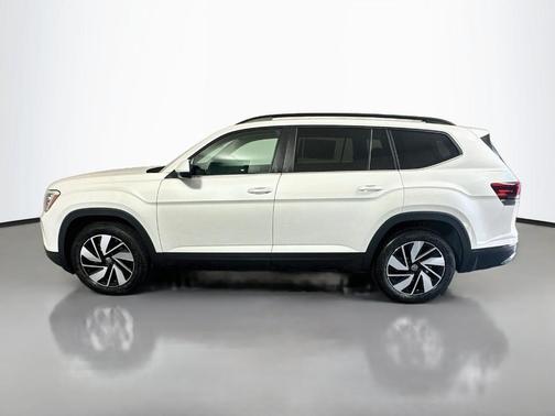 Opal White Pearl 2026 Volkswagen Atlas 2.0T SE W/TECHNOLOGY