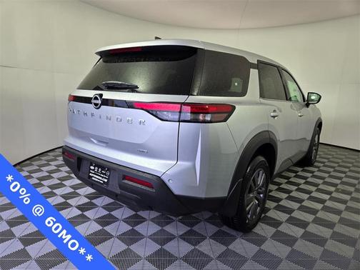 2025 Nissan Pathfinder S