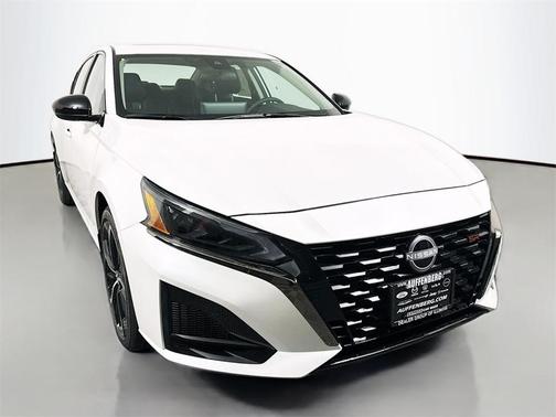 2025 Nissan Altima SR