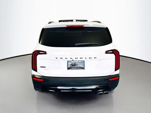 Glacial White Pearl 2022 Kia Telluride EX