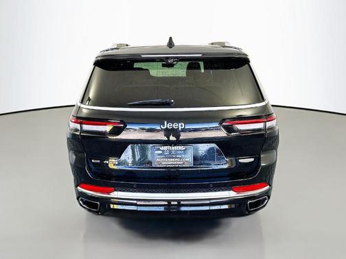 Diamond Black 2021 Jeep Grand Cherokee L Summit