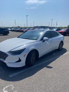 2022 Hyundai SONATA Hybrid Limited
