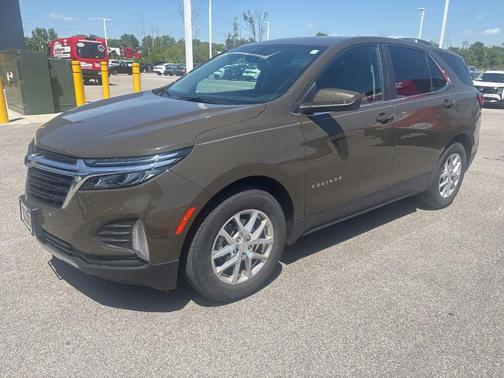 Harvest Gold / Bronze 2023 Chevrolet Equinox 1LT