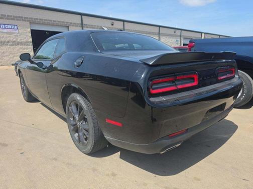 Pitch Black Clearcoat 2023 Dodge Challenger SXT