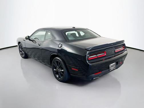 Pitch Black Clearcoat 2023 Dodge Challenger SXT