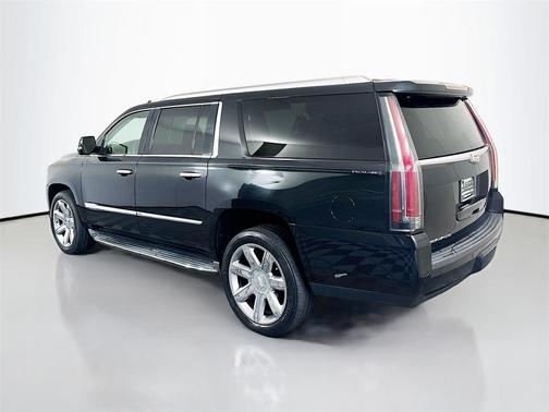 2016 Cadillac Escalade ESV Luxury
